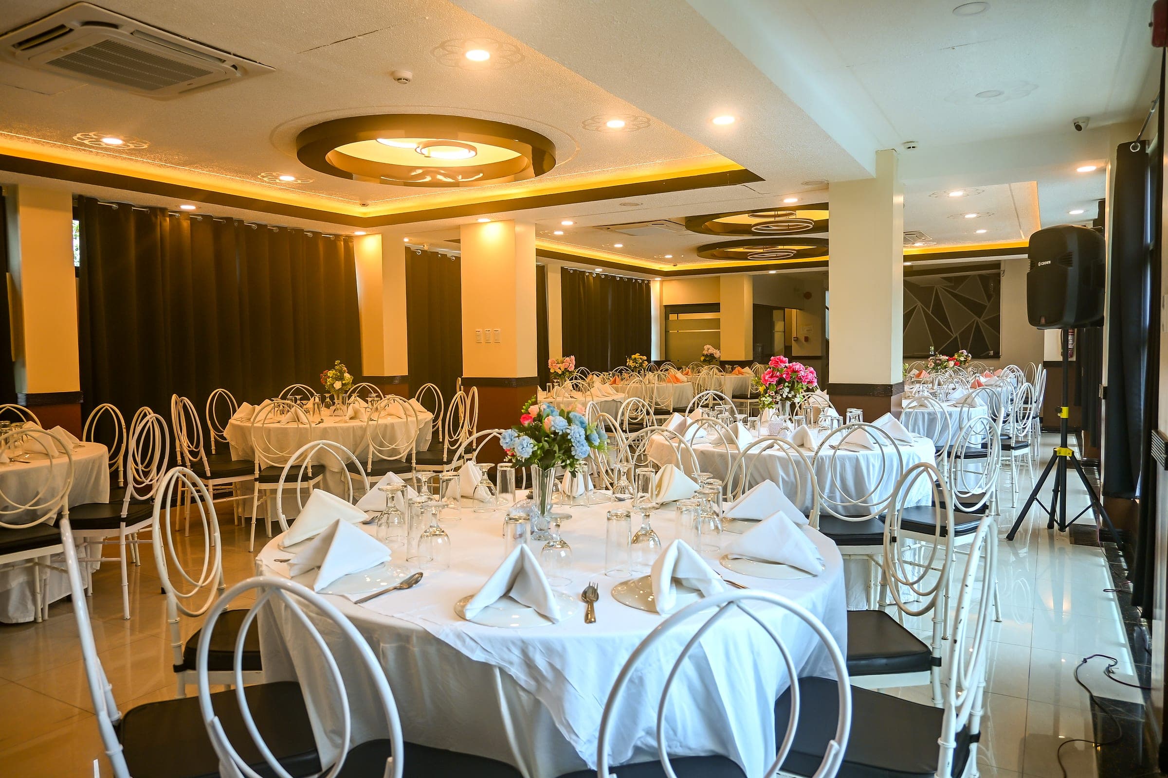 Round tables set in the function area